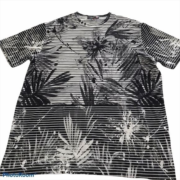 NWOT - Tarcisio Short Sleeves Crew Neck Palms Design Black n White  Shirt - Picture 3 of 7
